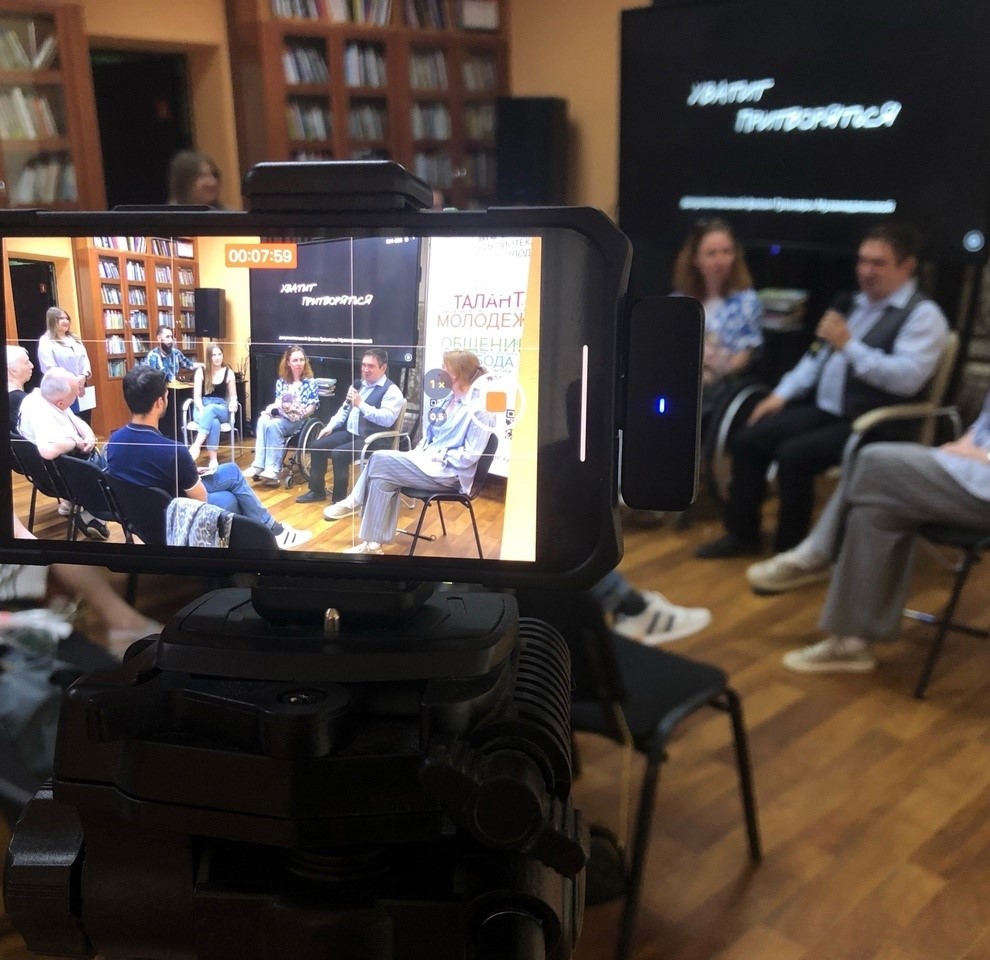 Премьера дебютного фильма Гульнары Мухамедзяновой «Хватит притворяться»